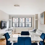 Elegant East Side