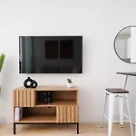 78-3C Newly Renovated 1Br Wd Walk 2 Central Park