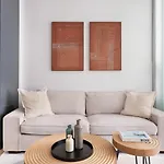 78-3C Newly Renovated 1Br Wd Walk 2 Central Park