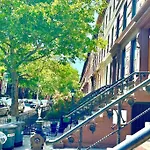 Ultra-Luxury Stylish Suite In Historic Brooklyn
