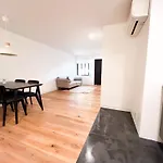Xxxx Exquisite And Modern Stay In Brooklyn - E