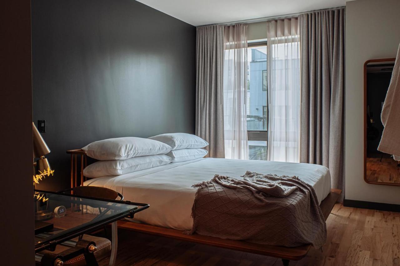 Dutch House Hotel