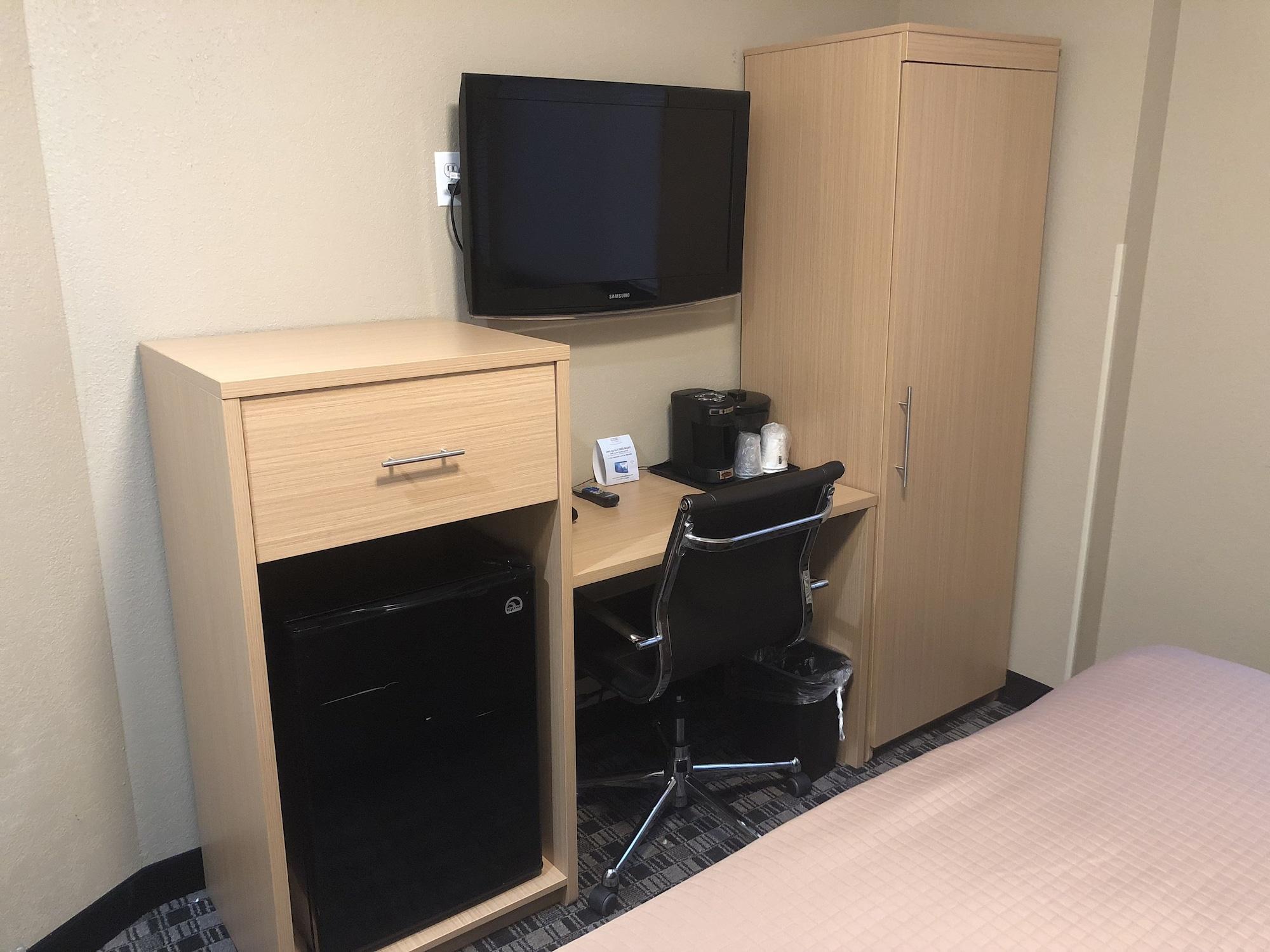 Hotel Days By Wyndham Brooklyn Borough Park