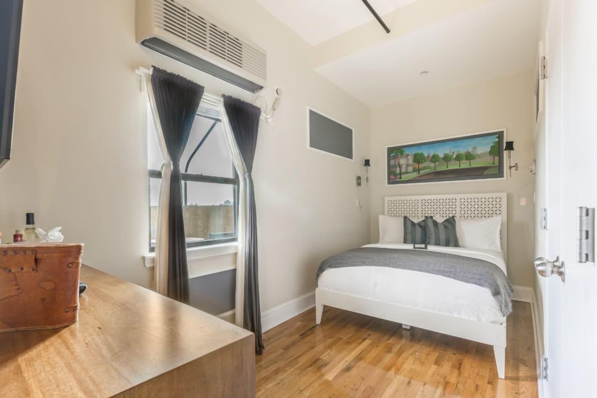 Henry Norman (adults Only) 4* New York