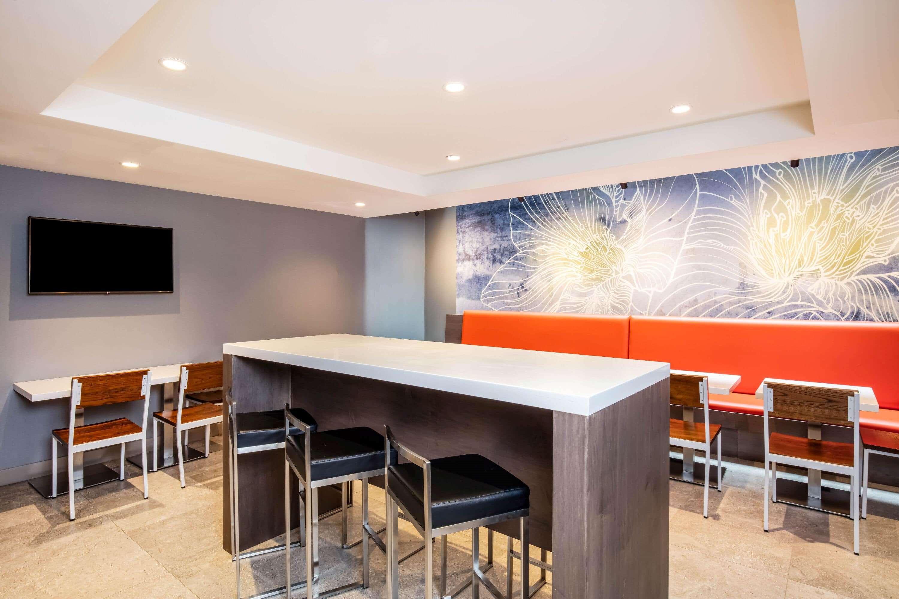 Hotel La Quinta By Wyndham Time Square South 3*