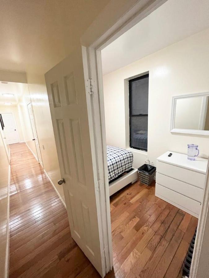 Beautiful Private In A Shared Upper West Side Homestay *