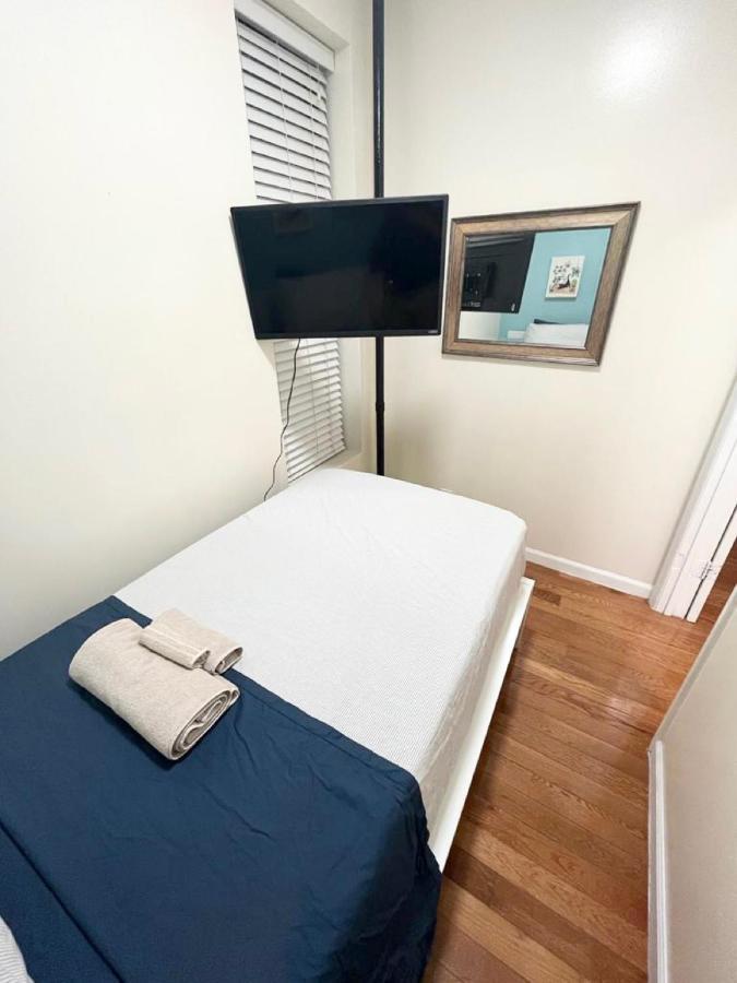 Beautiful Private In A Shared Upper West Side Homestay New York