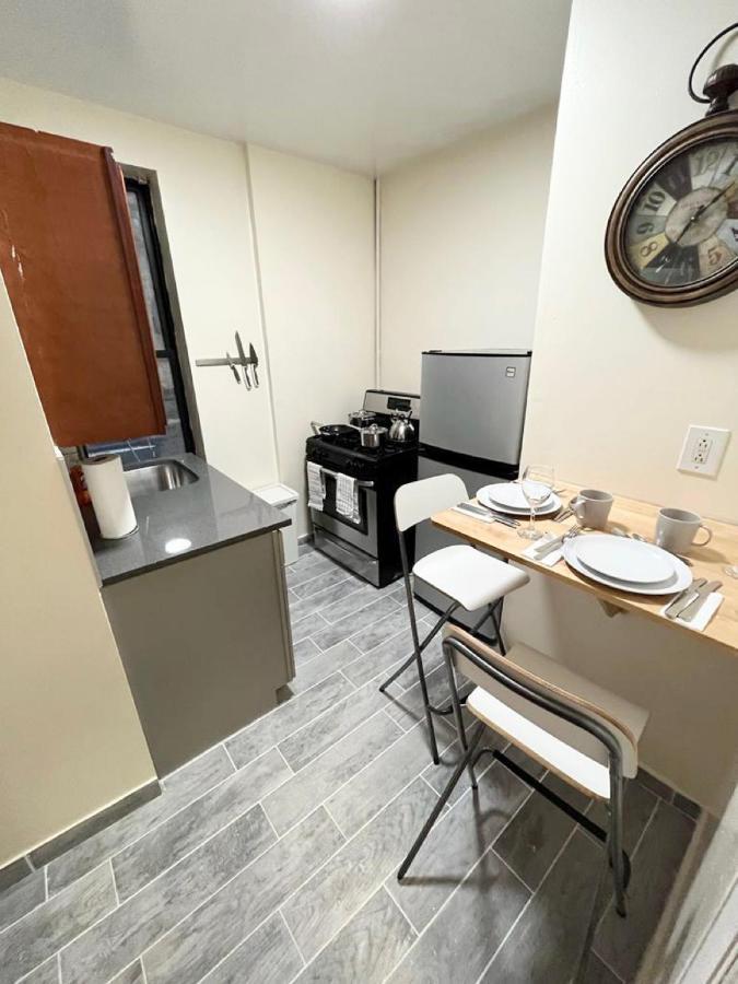 Beautiful Private In A Shared Upper West Side Homestay New York