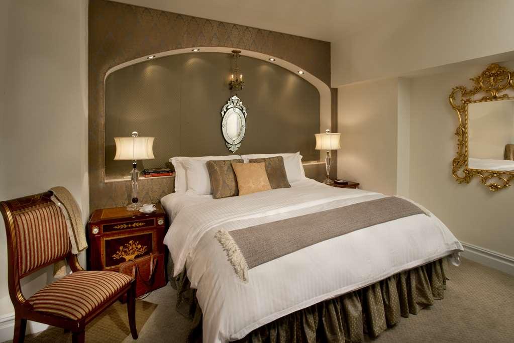 The Kimberly Hotel *