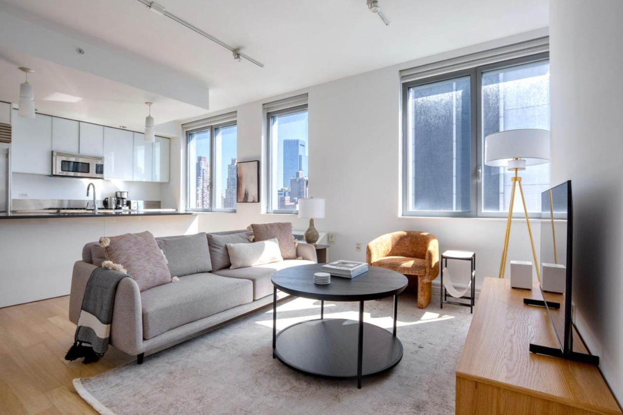 Apartment Midtown West 2br W Gym Wd Nr Hudson River Nyc-1243