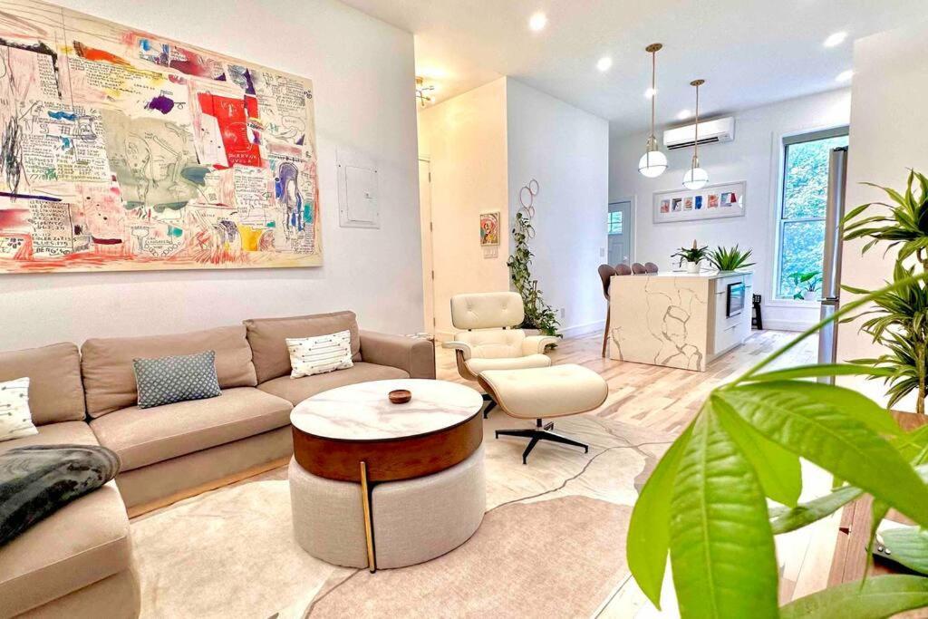 Ultra-luxury Stylish In Historic Brooklyn Apartment New York