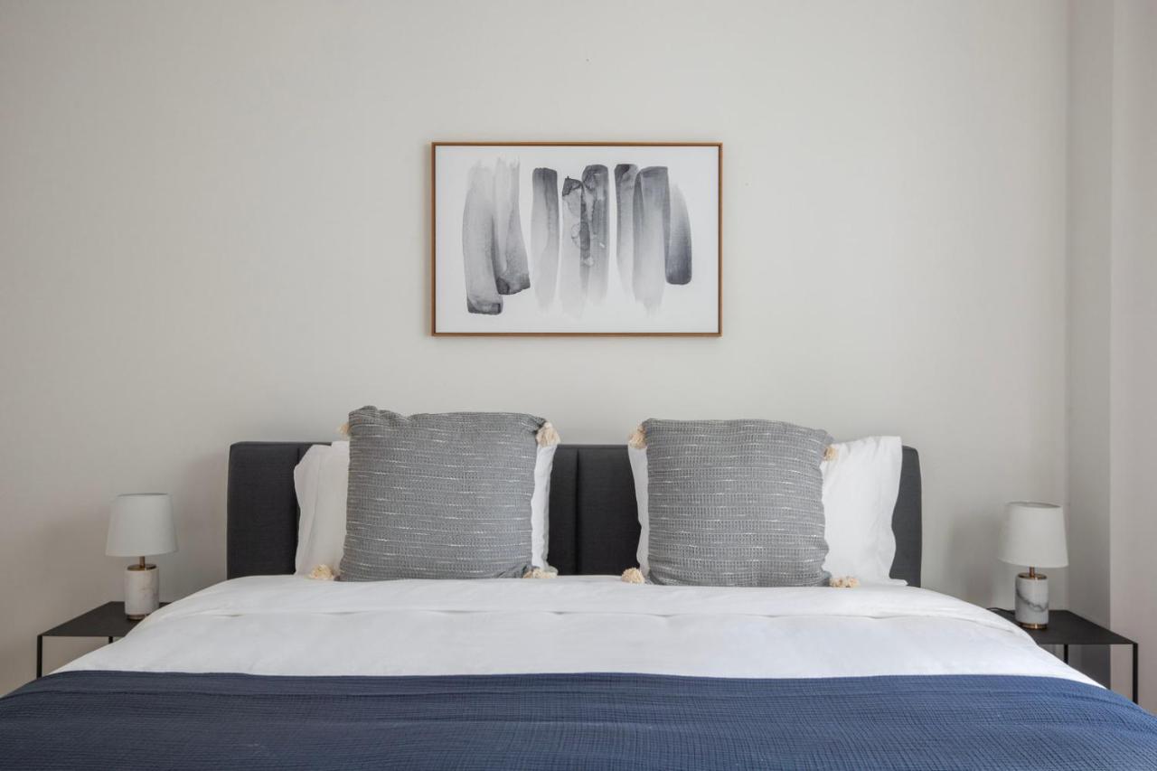 Apartment Midtown 2br W Elevator Wd Nr Park Nyc-1248 *