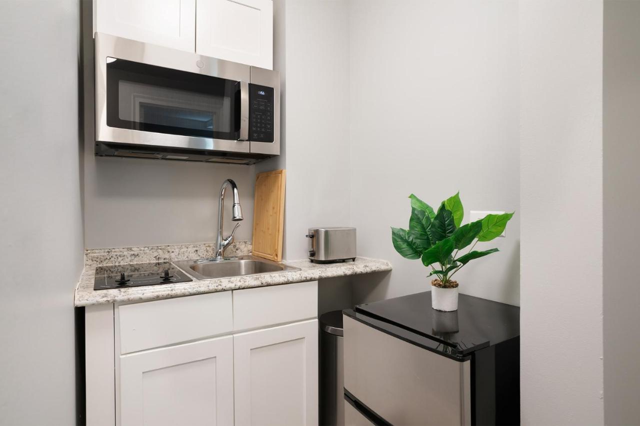 Apartment 73-201 New 1br 1bth Uws Doorman Gym *