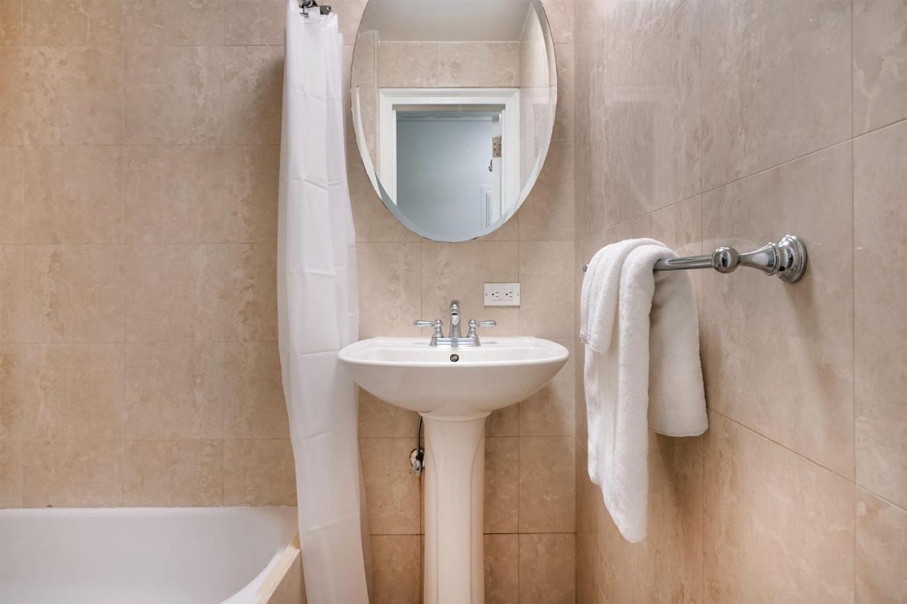 Apartment 73-201 New 1br 1bth Uws Doorman Gym New York