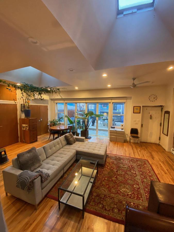 Carriage House Williamsburg Brooklyn Nyc Huge Studio Apartment *