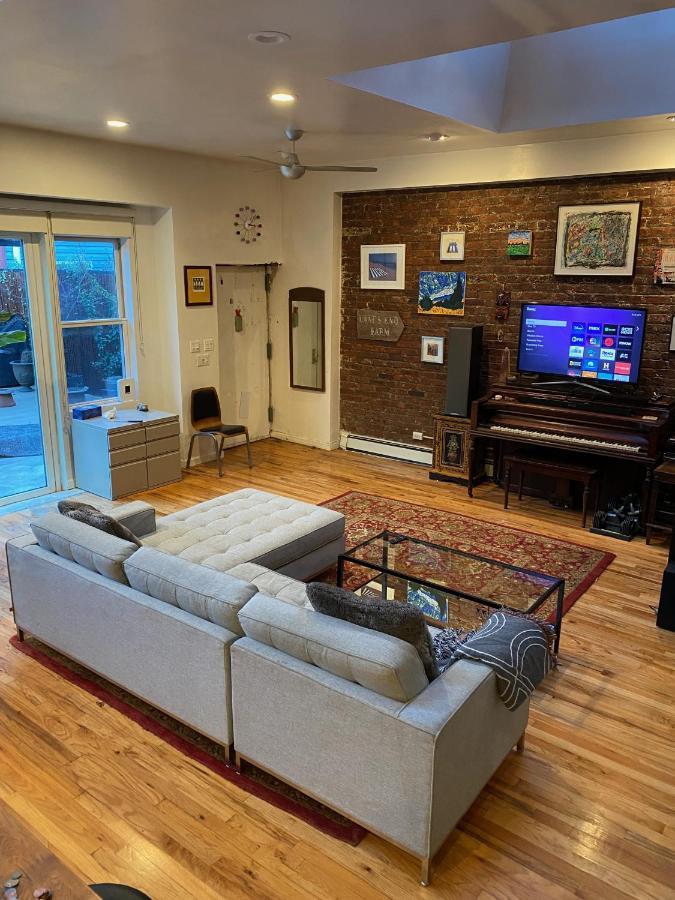 Carriage House Williamsburg Brooklyn Nyc Huge Studio Apartment