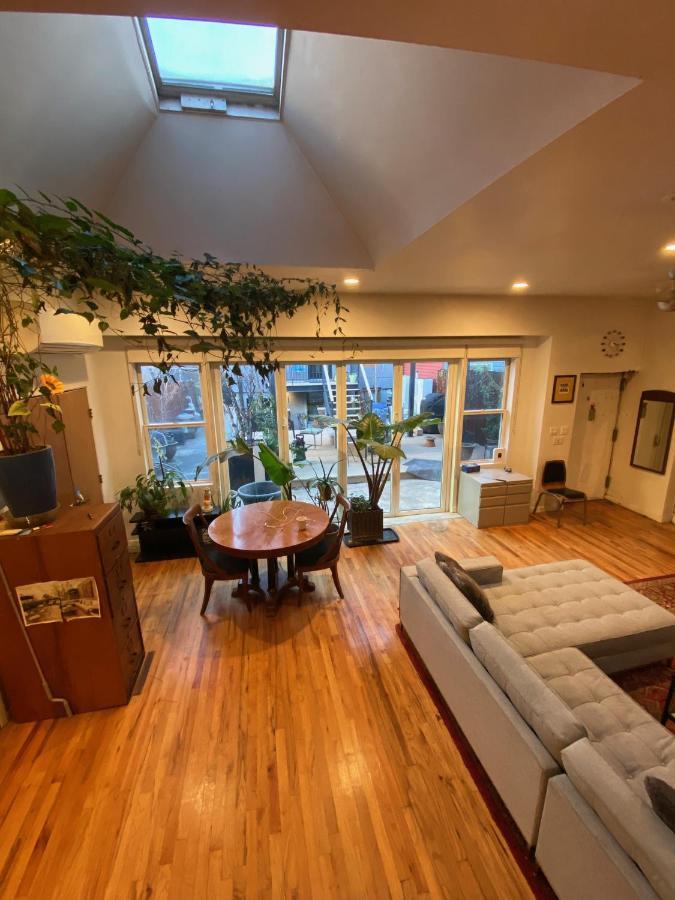 Carriage House Williamsburg Brooklyn Nyc Huge Studio New York