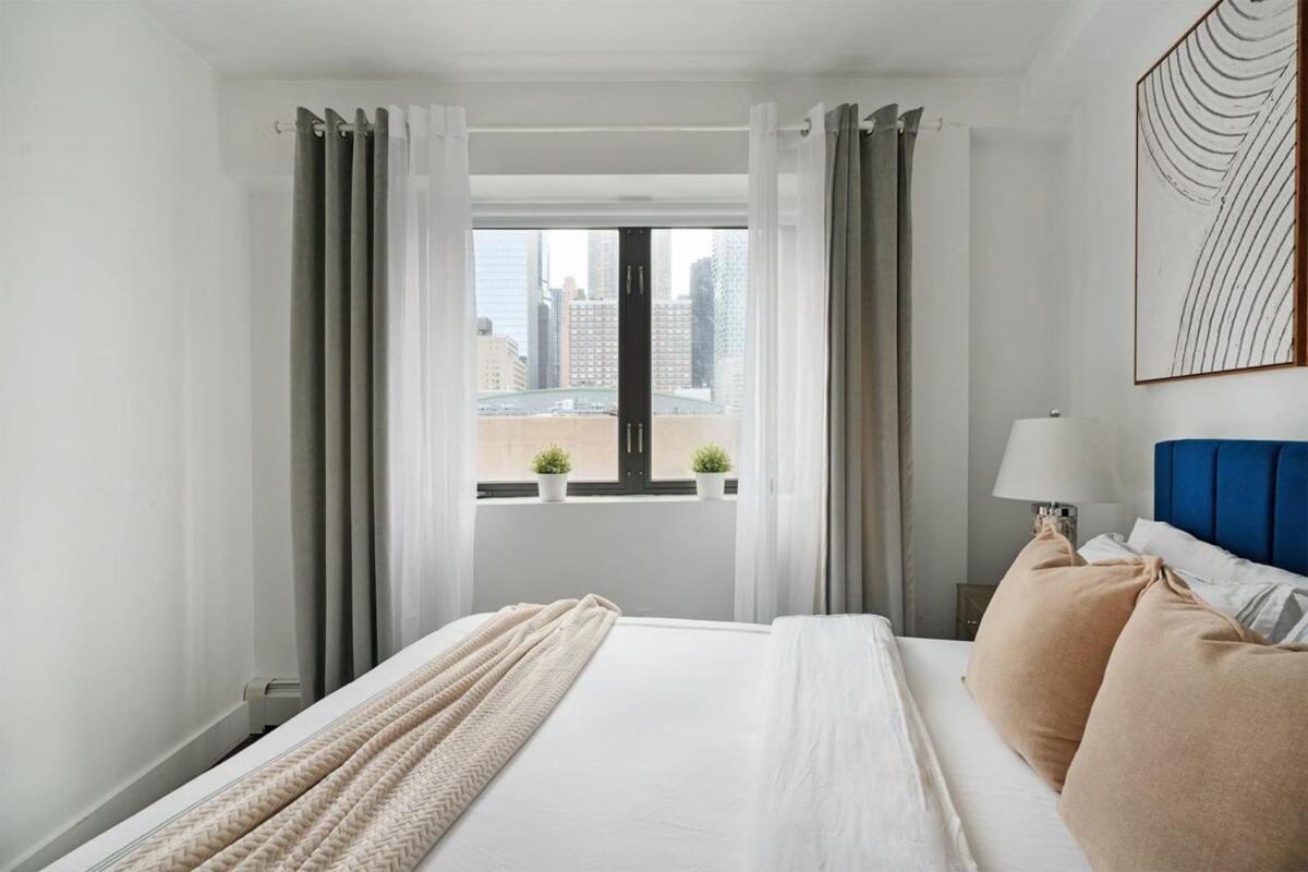 Apartment 809-6a New 2br Private Roof & View New York