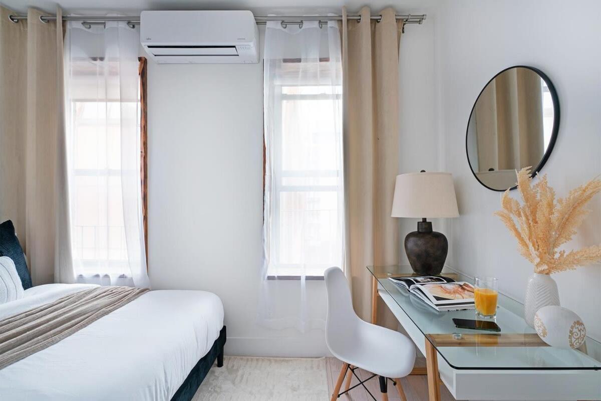 Apartment 48-5rw 1br In Midtown West W D New York