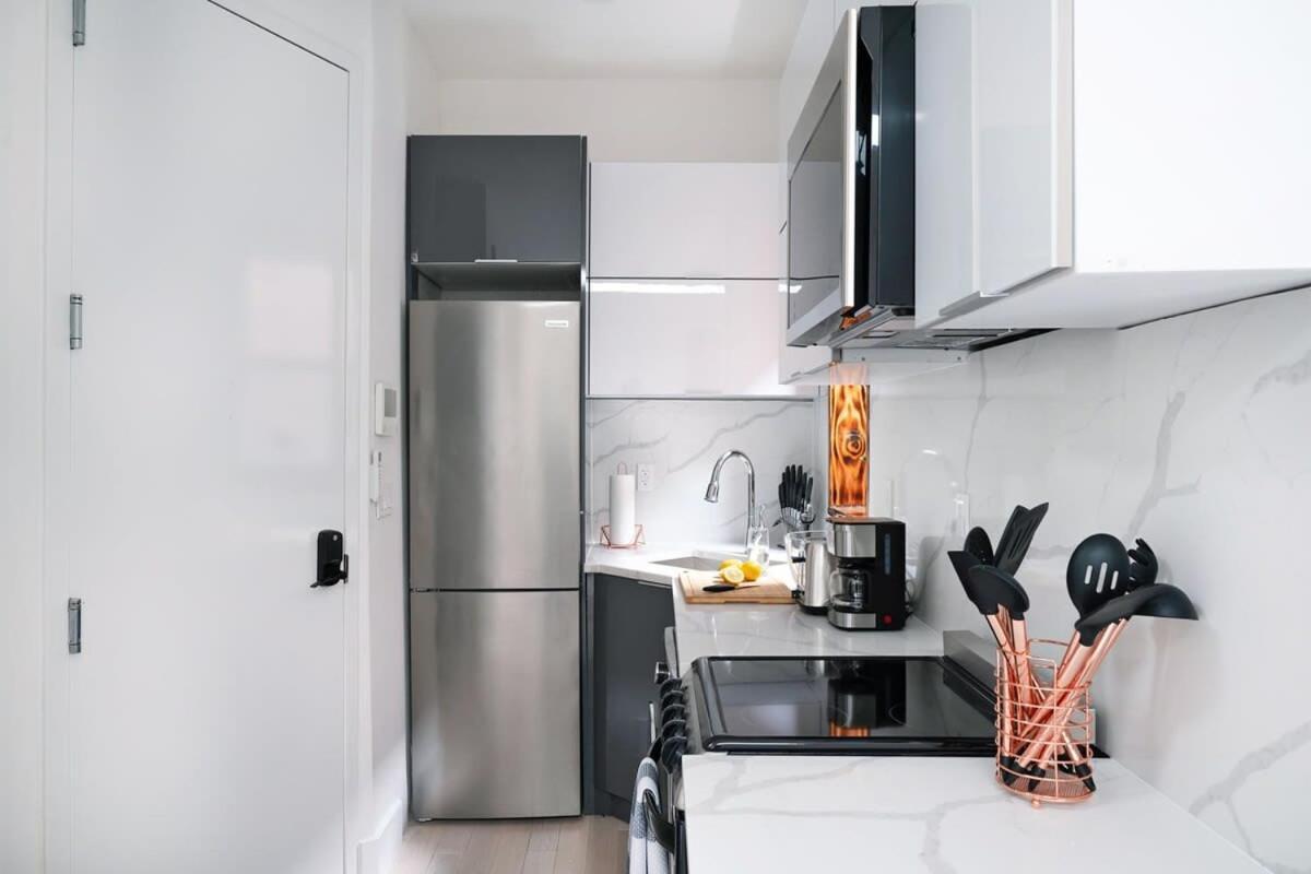 48-5rw 1br In Midtown West W D *