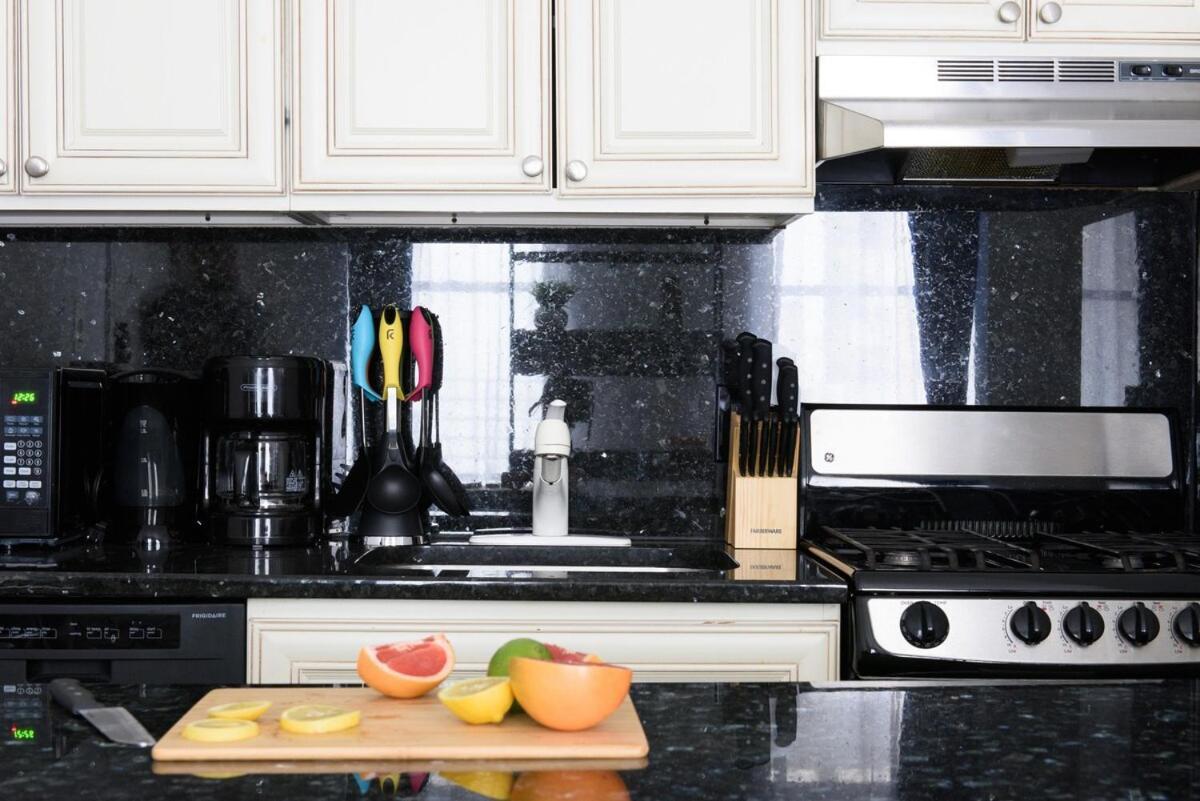 26-2b Gramercy Large 1br Wd In Unit Courtyard * New York