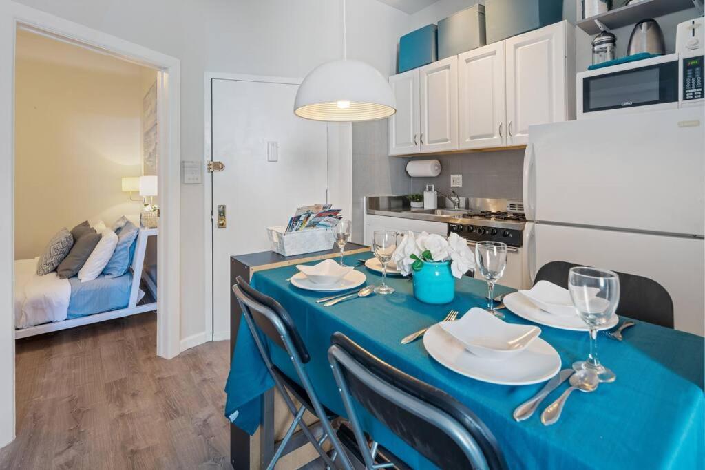 2br Great Location Short Walk To Times Square *