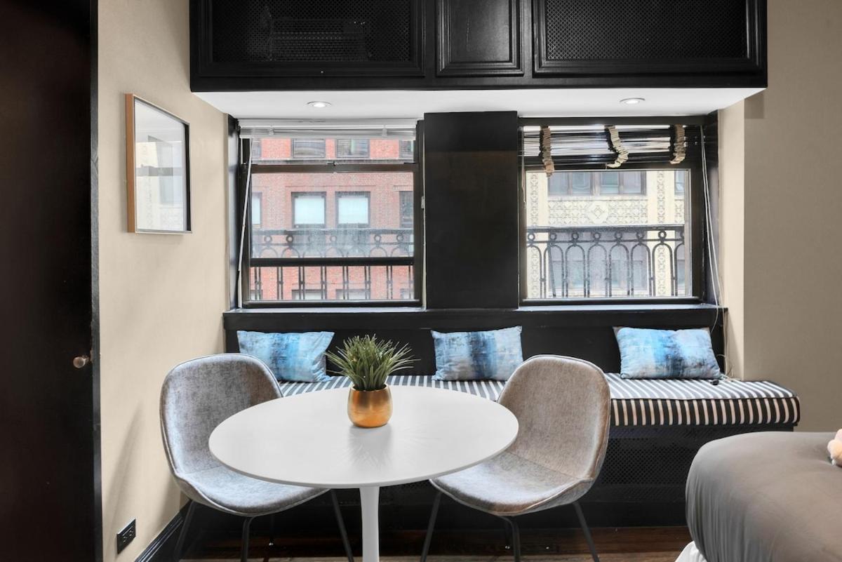 Apartment Delightful Desired Location Times Square