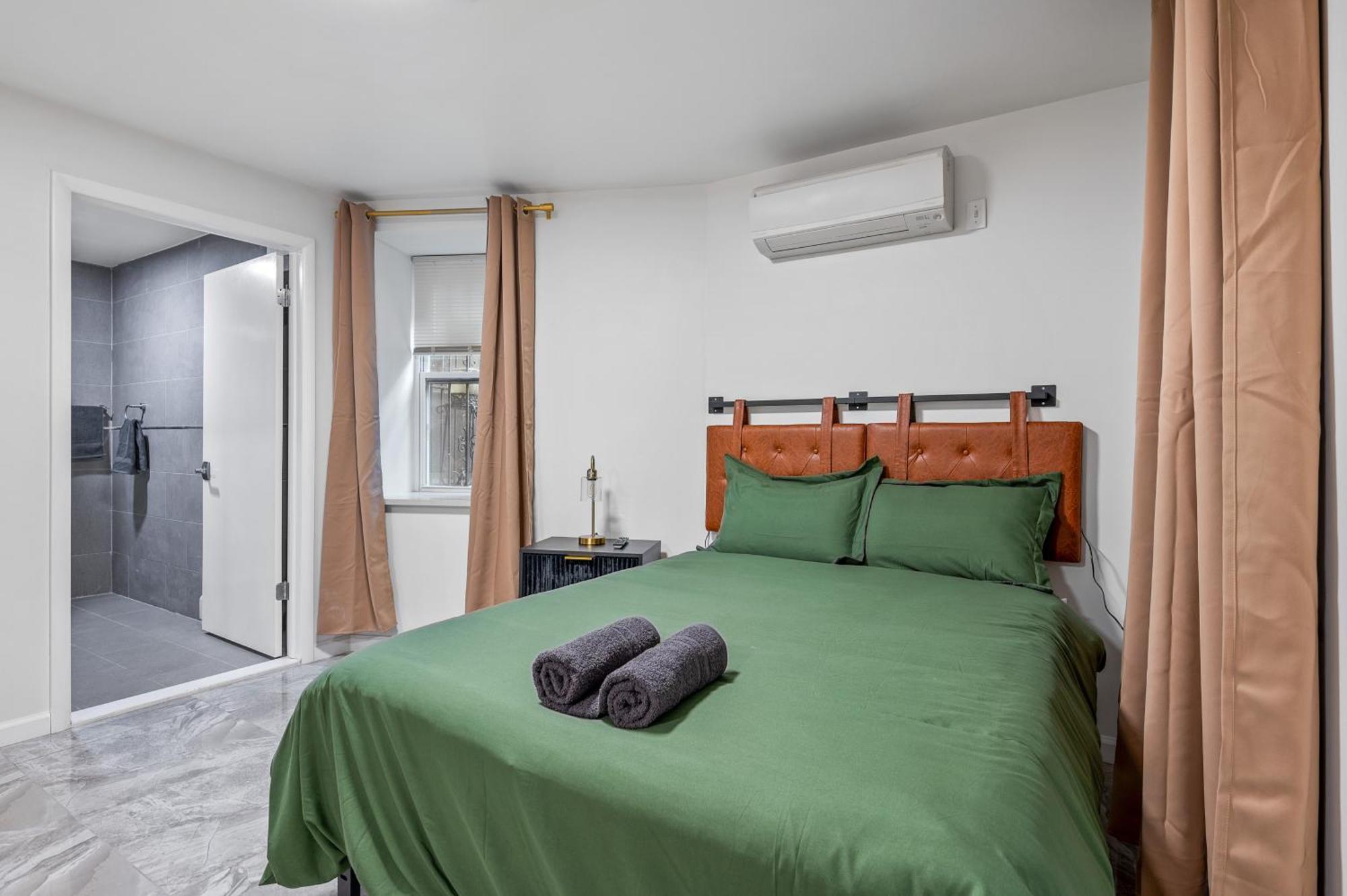 Hotel Active Park East 3bedrooms 2 Bathrooms 1700 Sf