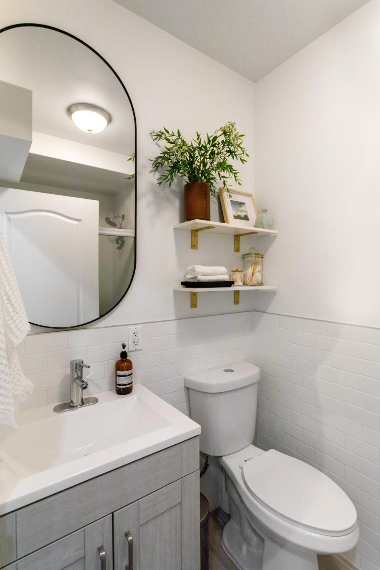 Bright Designer In Historic Harlem, 20 Minutes From Times Square!