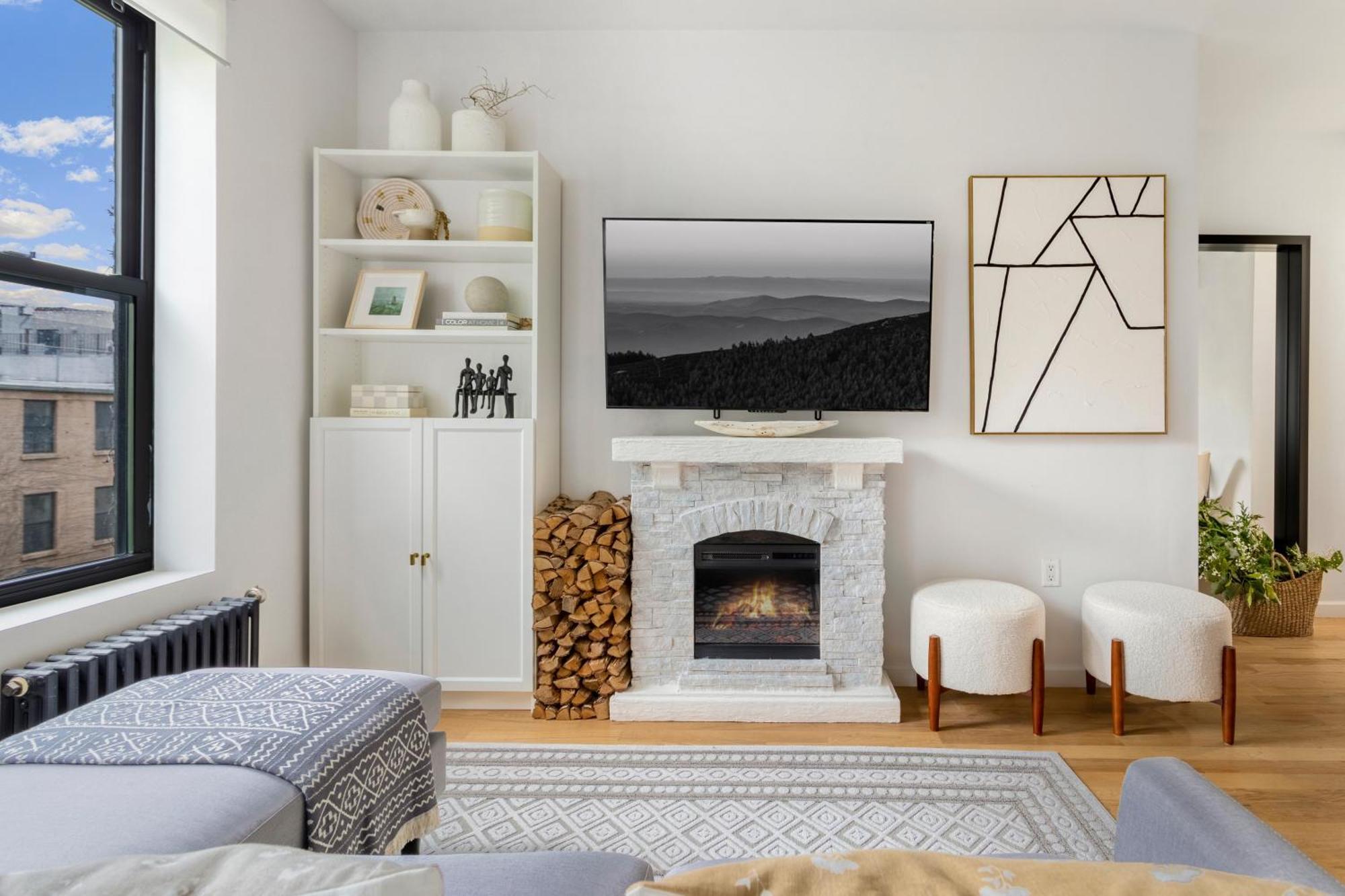 Bright Designer In Historic Harlem, 20 Minutes From Times Square! * New York