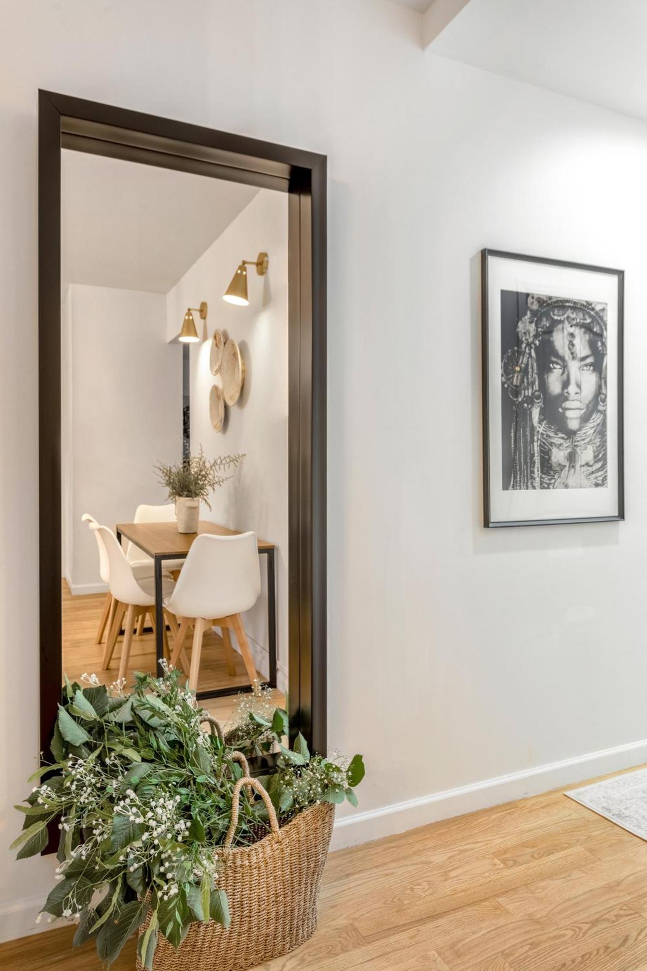 Bright Designer In Historic Harlem, 20 Minutes From Times Square! Apartment