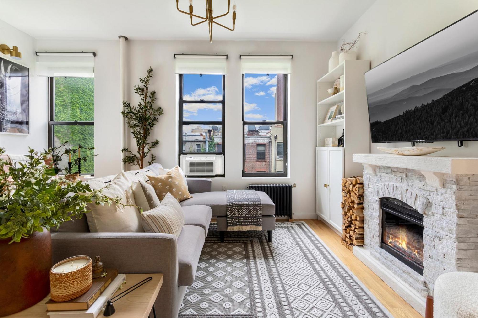 Apartment Bright Designer In Historic Harlem, 20 Minutes From Times Square! *