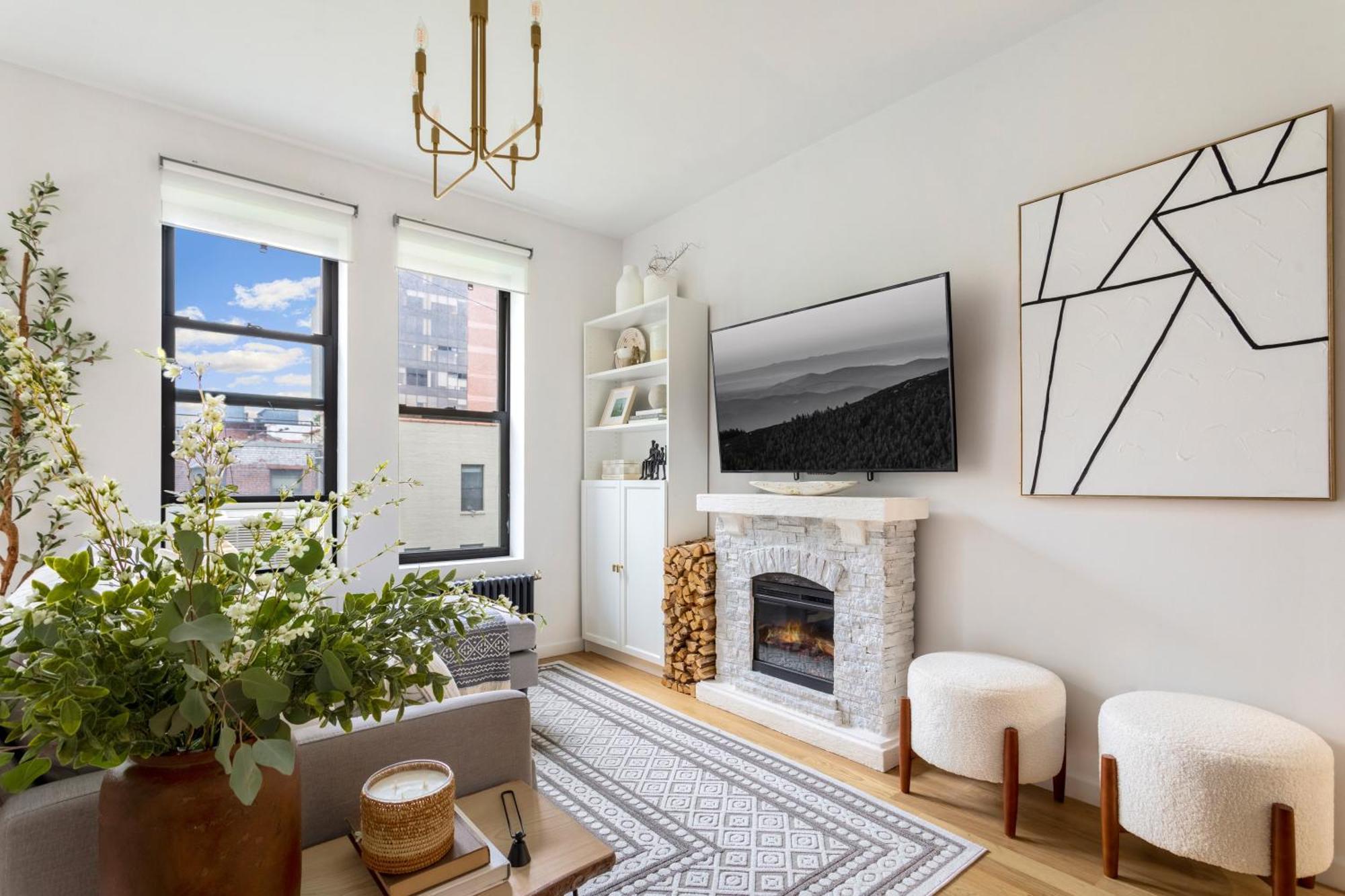 Bright Designer In Historic Harlem, 20 Minutes From Times Square! * New York