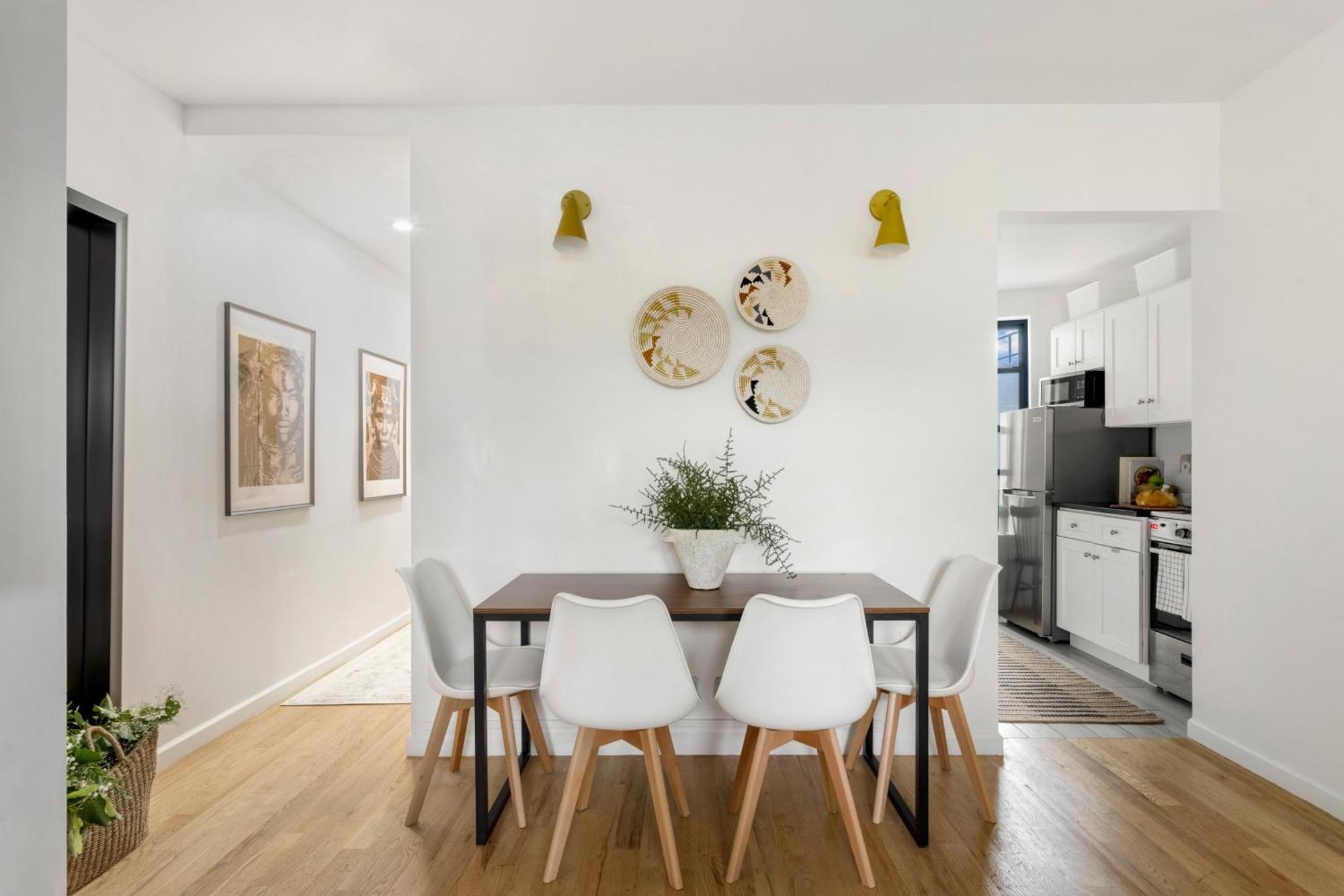 Bright Designer In Historic Harlem, 20 Minutes From Times Square! Apartment