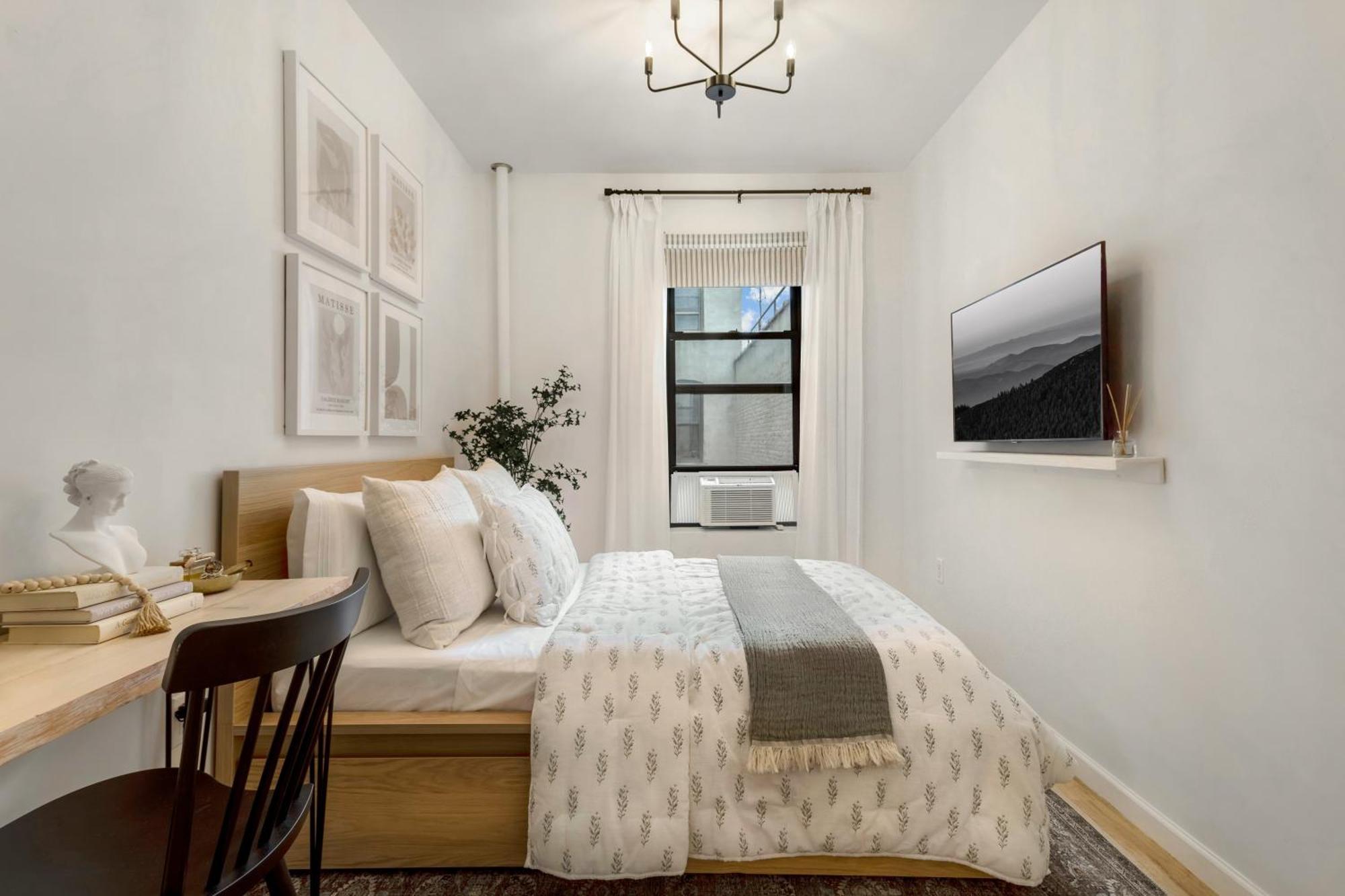 Apartment Bright Designer In Historic Harlem, 20 Minutes From Times Square! *