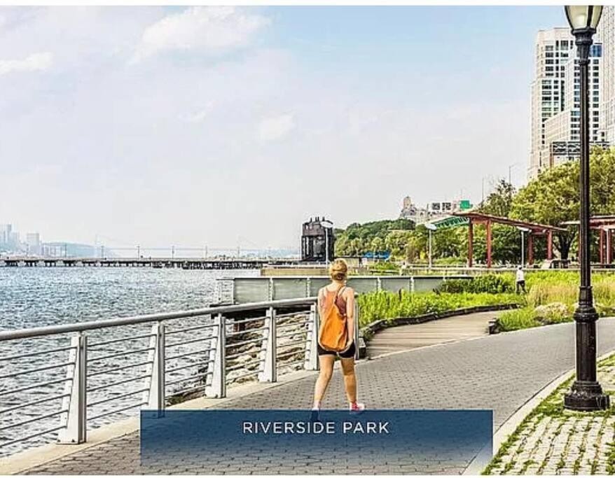 Apartment 2bd 2ba Uws Oasis *