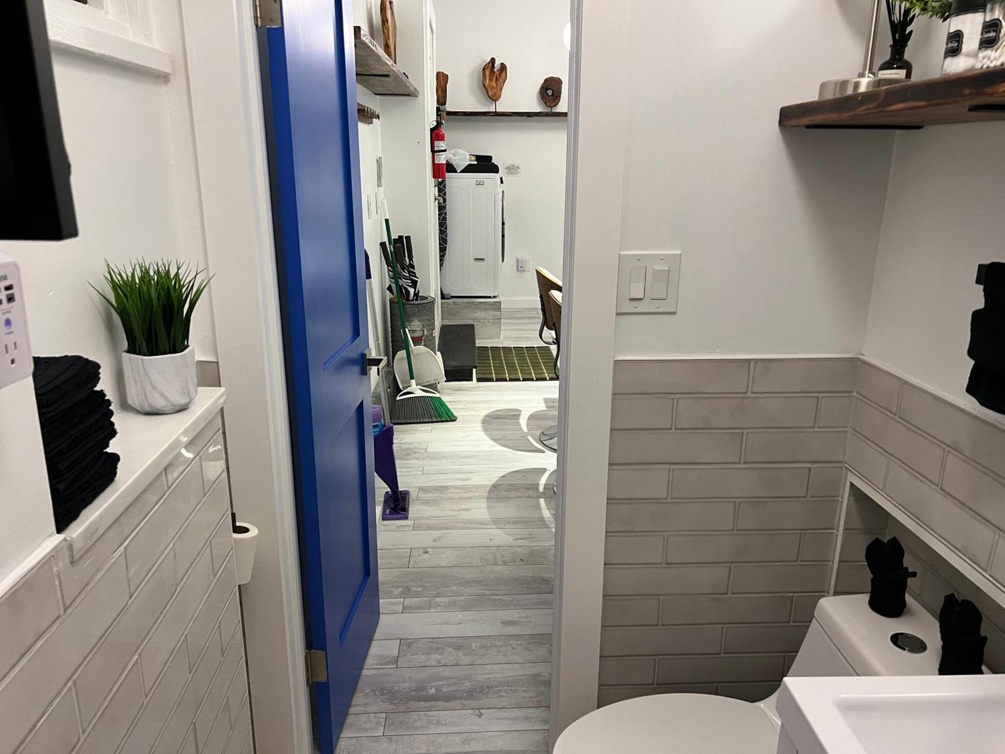 Park Slope Pvt 2 Bedroom Apartment *