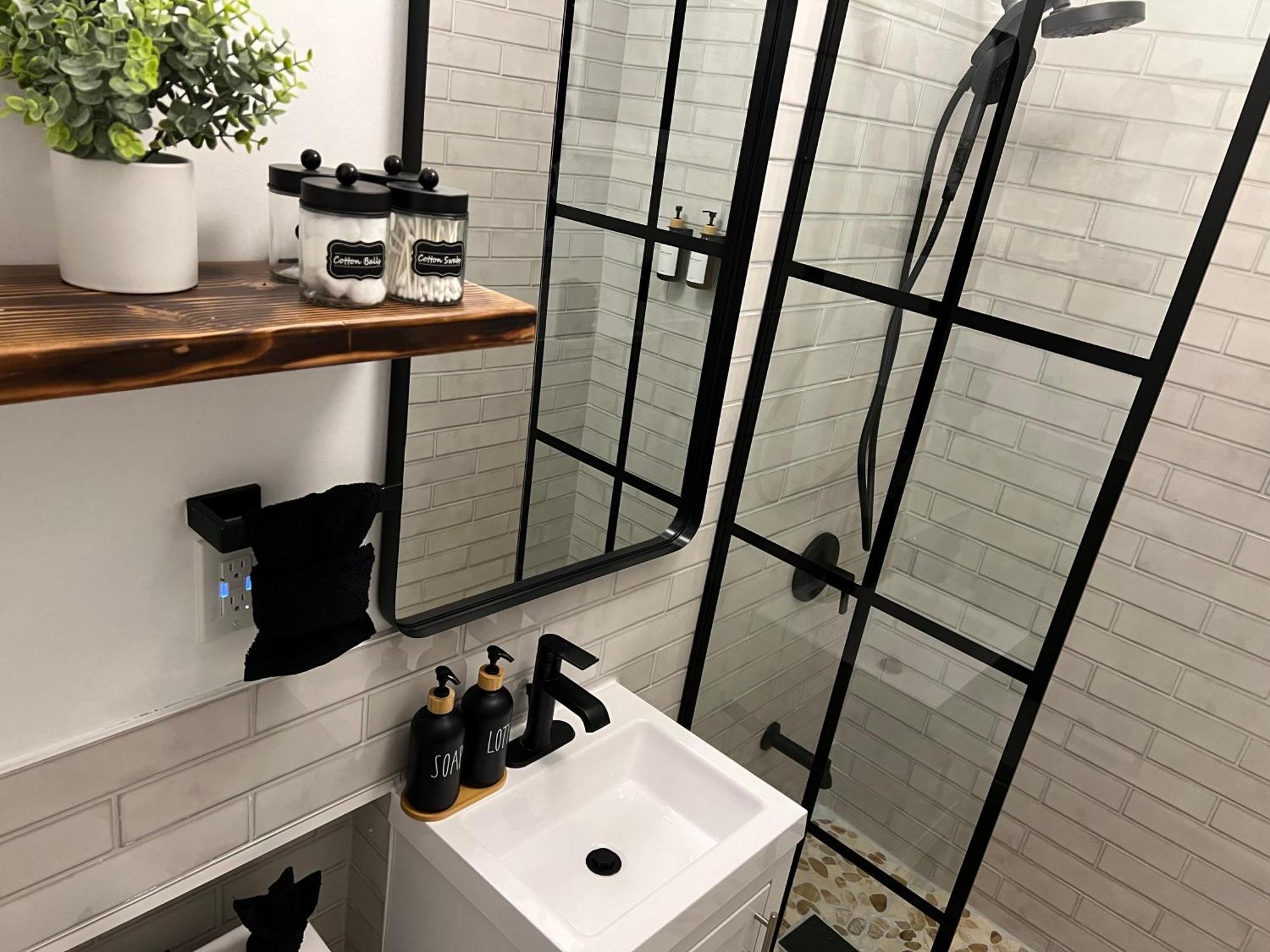 Park Slope Pvt 2 Bedroom Apartment