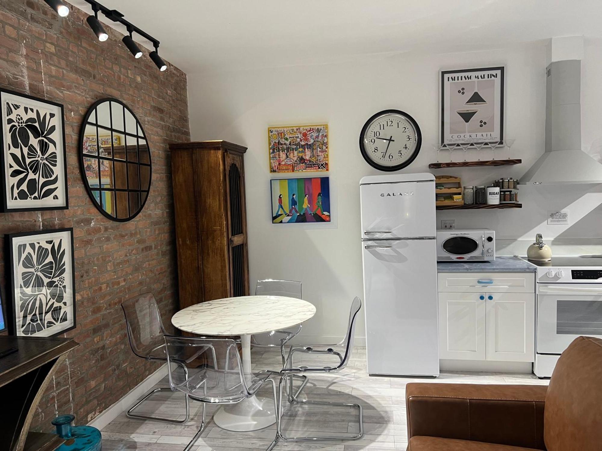 Park Slope Pvt 2 Bedroom Apartment