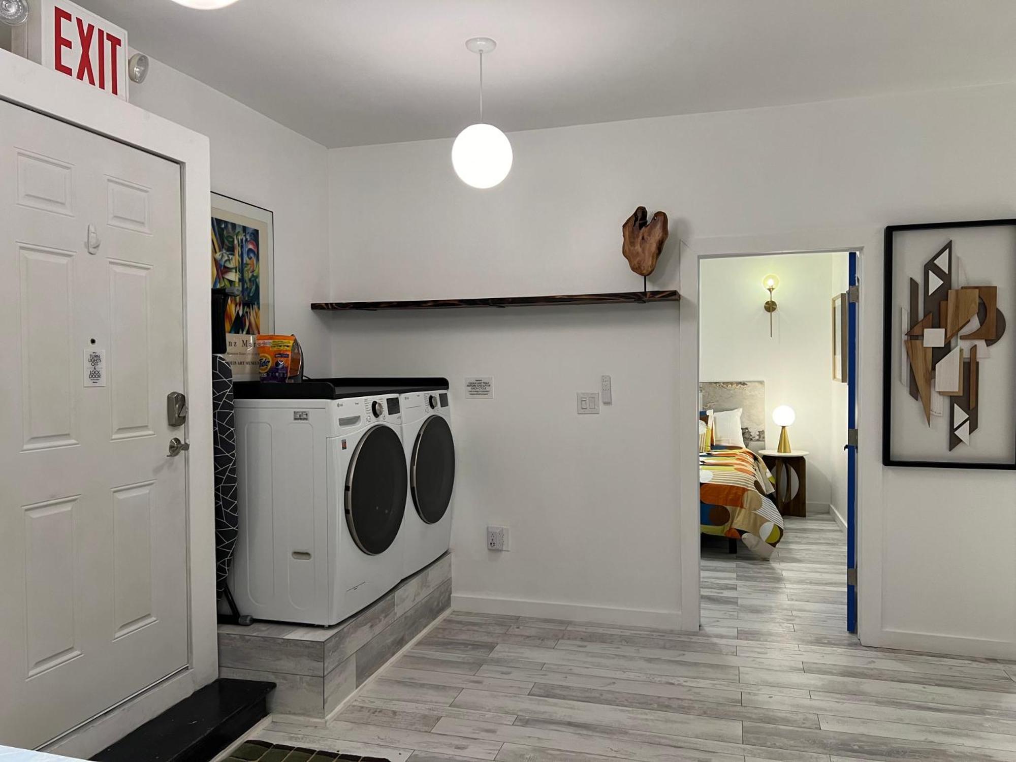 Park Slope Pvt 2 Bedroom Apartment *