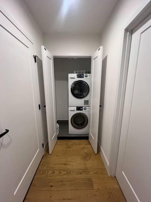 Beautiful 1 Bedroom Apartment