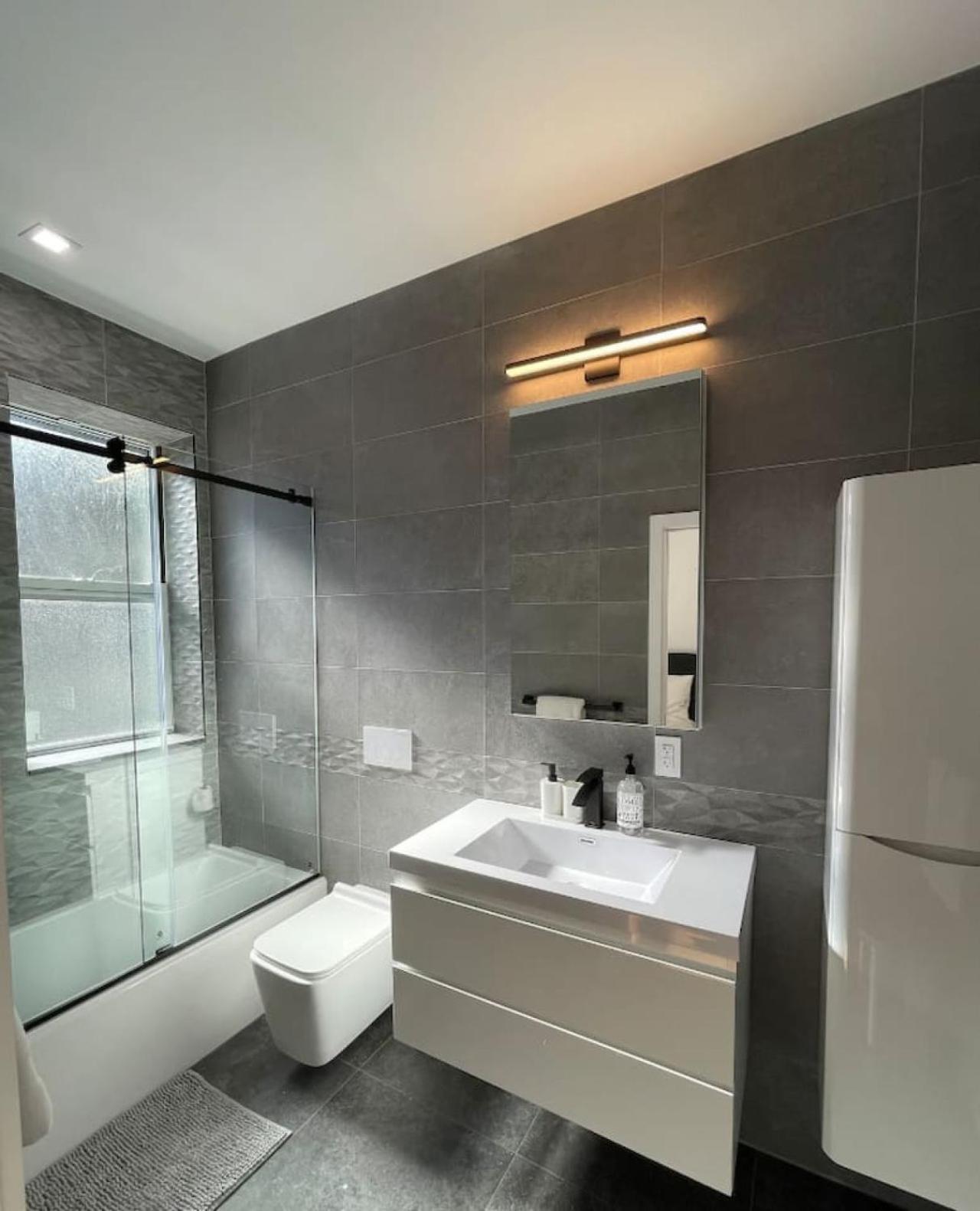 Stunning Family Style Duplex Apartment *