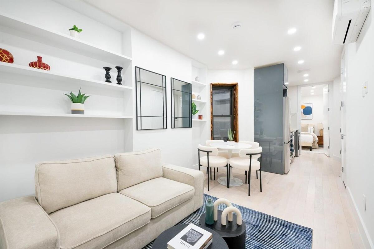 Apartment 48-4fw Newly Renovated 2br Midtown West W&d