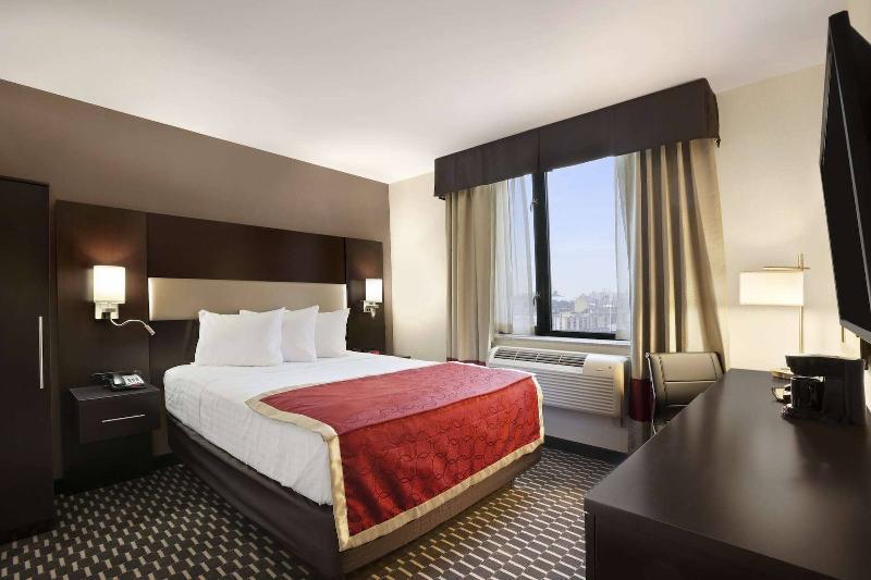 Hotel Wingate By Wyndham Jamaica Ny/ Airtrain Jfk