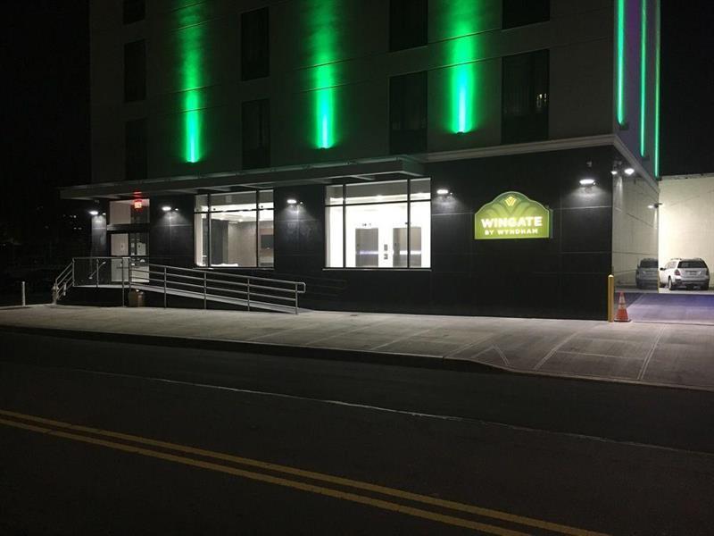 Wingate By Wyndham Jamaica Ny/ Airtrain Jfk Hotel 3*