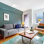Chelsea 1Br W Balcony Gym Doorman Nyc-162