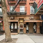 Great Studio Location In Times Square Near Subway