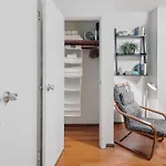 Great Studio Location In Times Square Near Subway