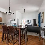 Majestic 3 Bedroom Apartment In Nyc!