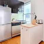 2 Bedroom Cozy Heaven In China Town